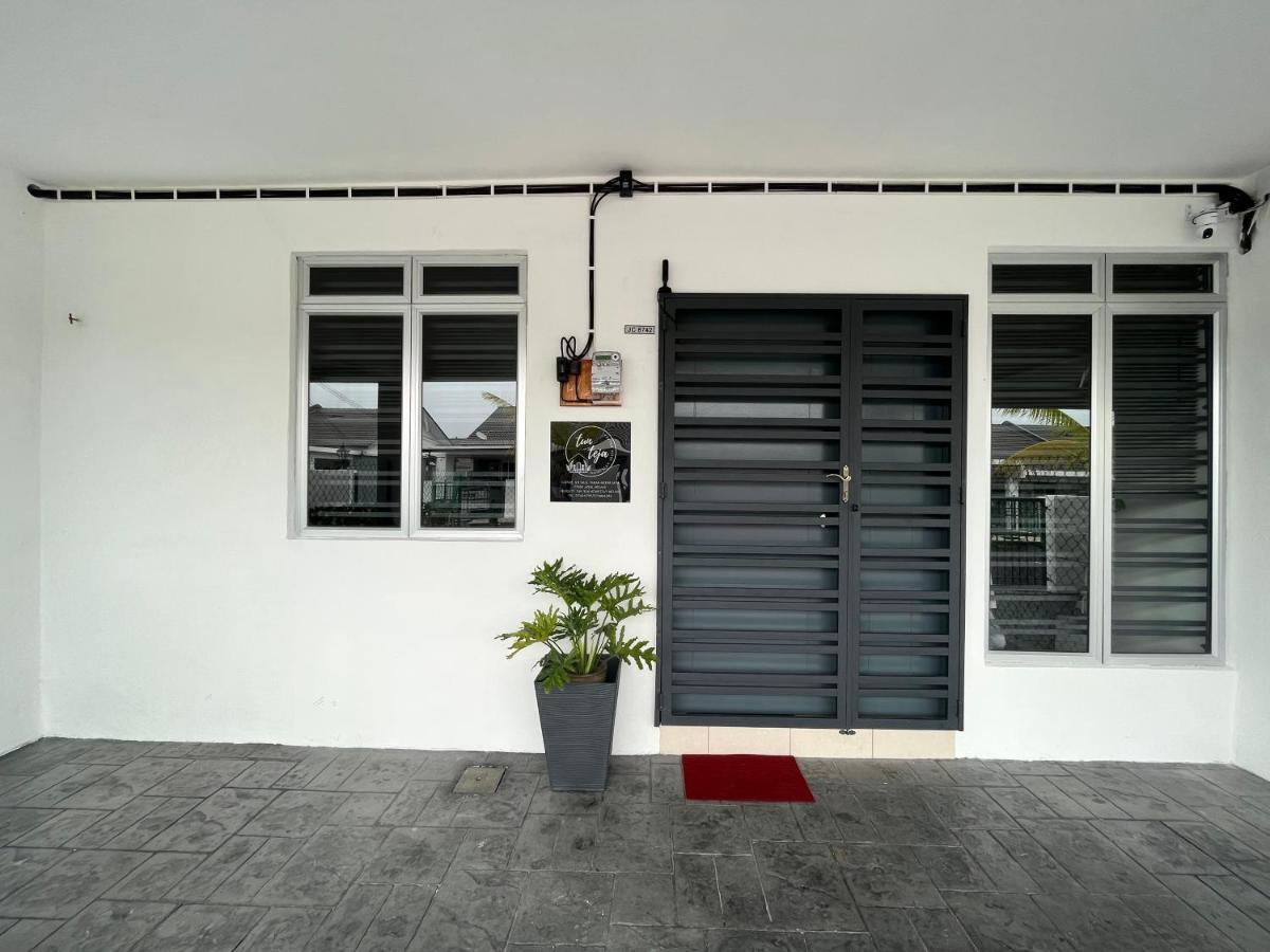 Tun Teja Homestay Jasin Melaka Exterior photo